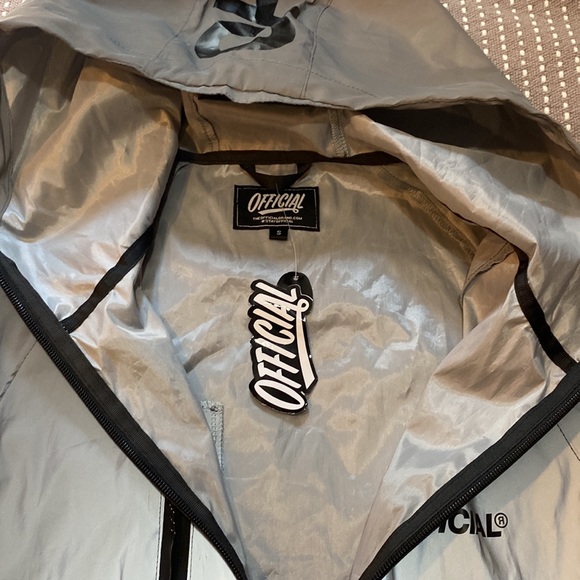 Official 3M Silver Reflective Jacket - Picture 11 of 11
